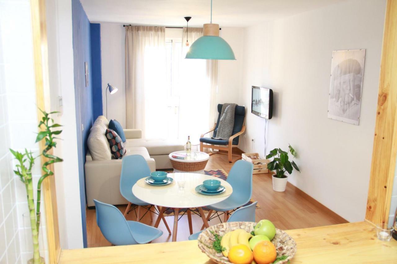 Cozy & Bright Apartment マラガ エクステリア 写真
